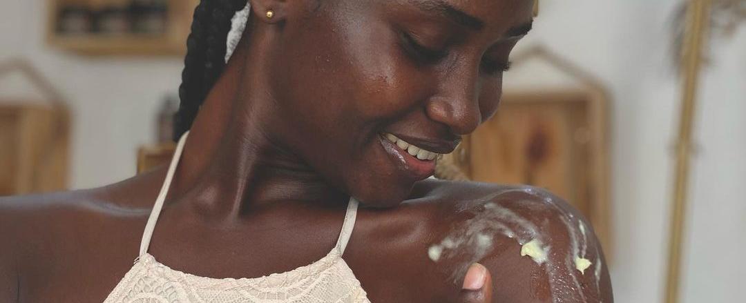 The Wonders of Shea Butter: How to Use It for a Glowing, Hydrated Face at Night