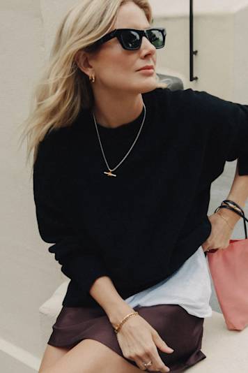 Elaree Supple Bucket in Black Wood | Wardrobe Icons