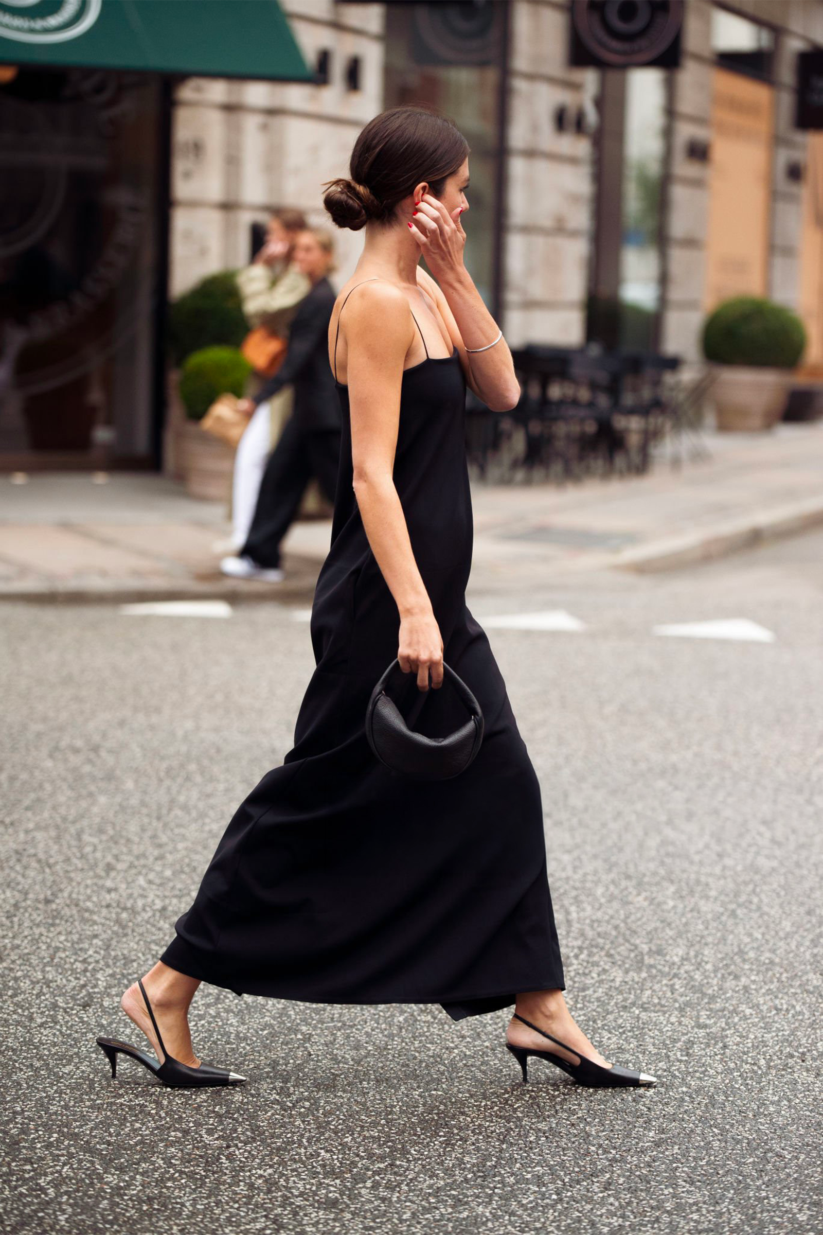 how to style black spaghetti strap dress Wear A This Summer LAT:AVO50 10 Fashion Trends That Color:Atlantic Blue Easy to dress up