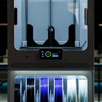 De Ultimaker S5 Pro Bundle verhoogt de productiviteit en maakt tot 24/7 3D‑printen mogelijk