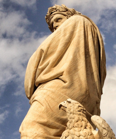 Dante Alighieri in Piazza Santa Croce 