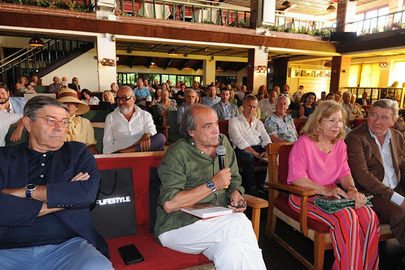 La Capannina, A Tavola sulla Spiaggia