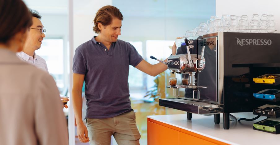 Met goede koffie krijg je je collega's weer naar kantoor