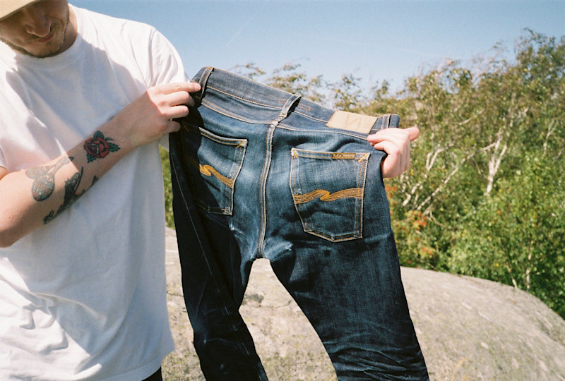 How to wash a pair of dry jeans – Nudie Jeans | Create tomorrow's ...