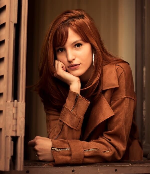 attractive-beautiful-beautiful-woman-1808785-600x692