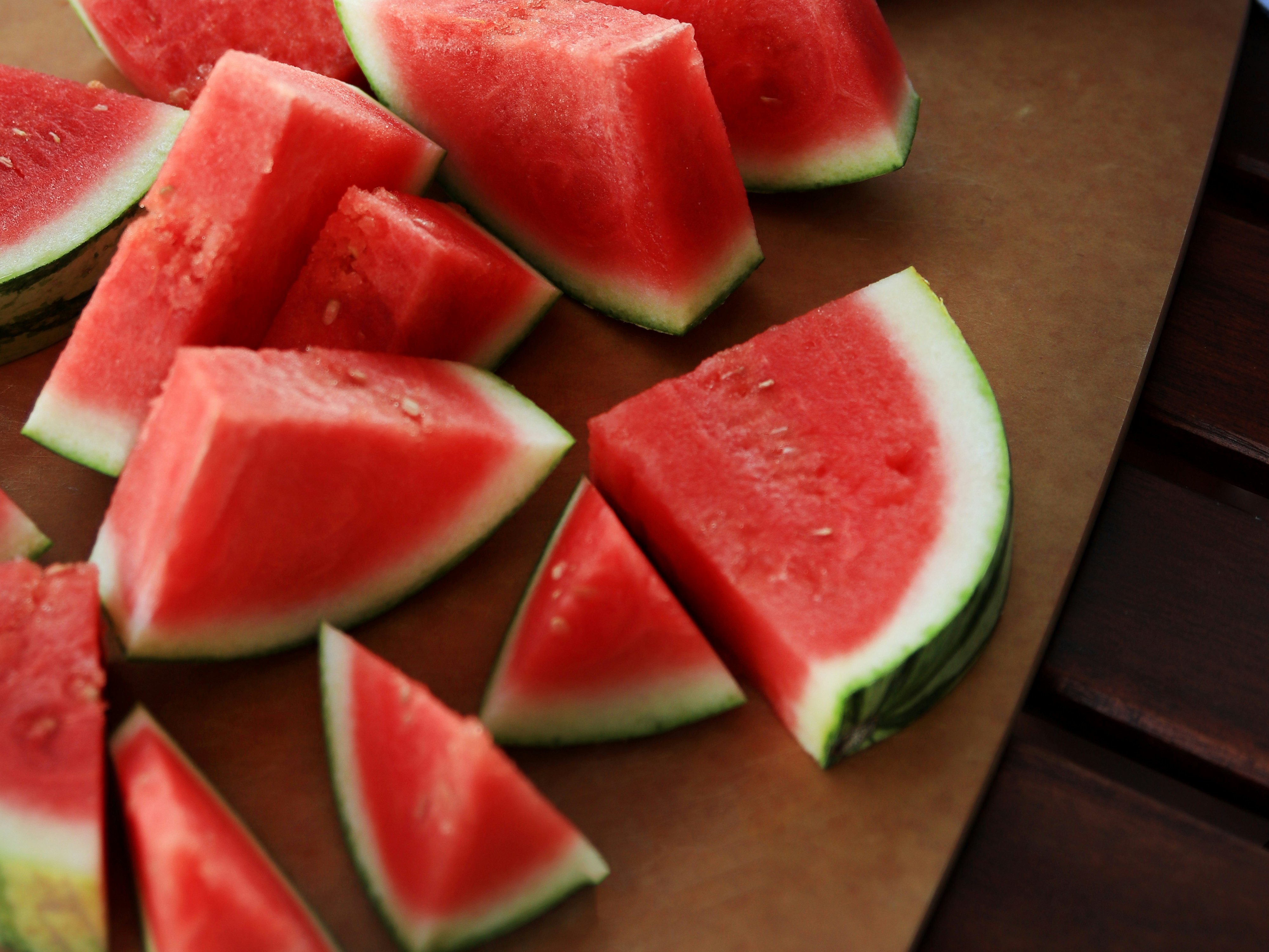 is-watermelon-good-for-cats