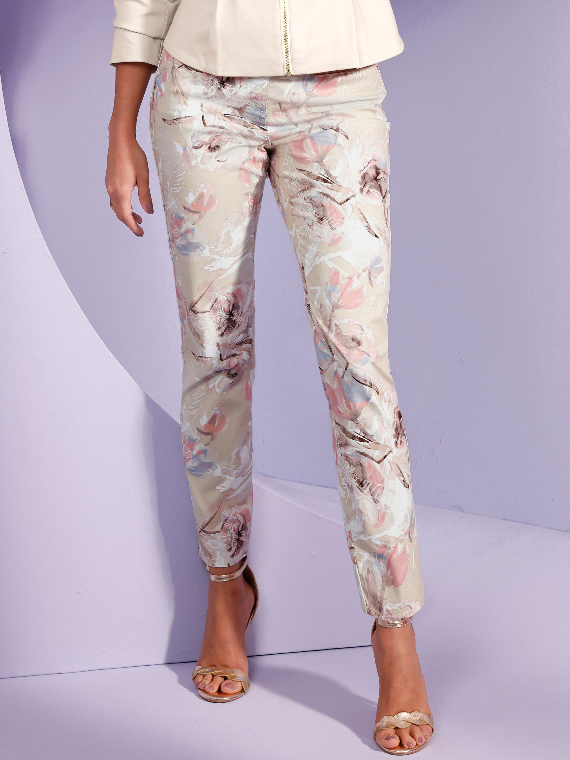 aktuelle-damenmode-schicke-schuhe-und-w-sche-creation-l