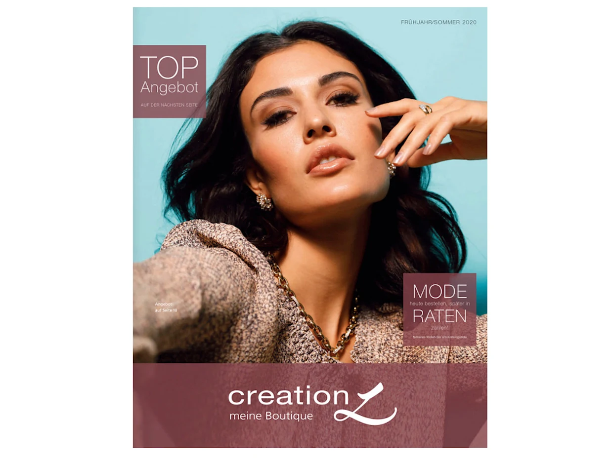 Ein Model auf dem Titelbild vor blauem Hintergrund. Text 'TOP Angebot' und 'Mode beraten'. Ein Model auf dem Titelbild vor blauem Hintergrund. Text 'TOP Angebot' und 'Mode beraten'.