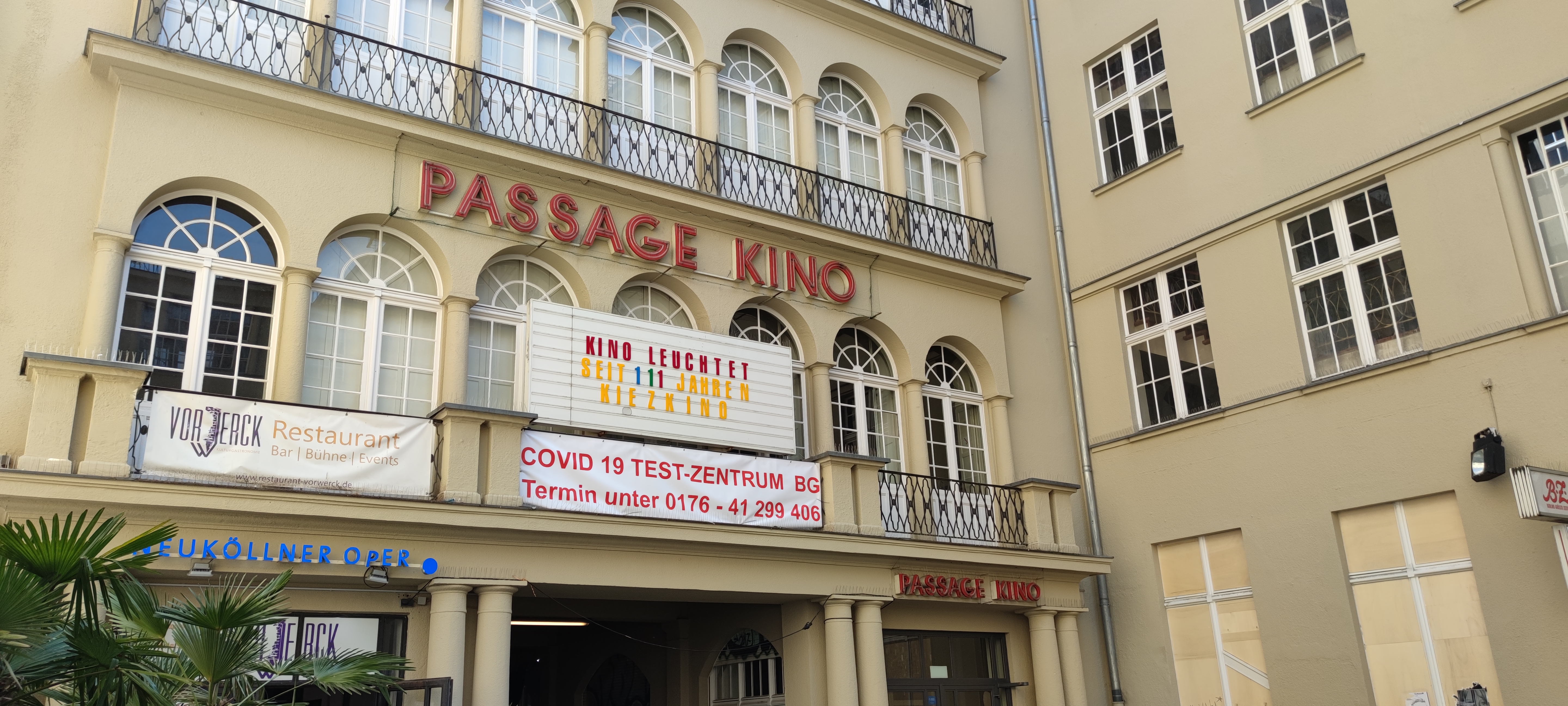 Passage Kino front during Covid pandemic