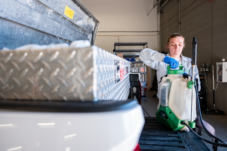 How To Become A Pest Control Technician [Blueprint]