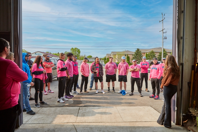 15 Essential Lawn Care Interview Questions & Answers Featured Image