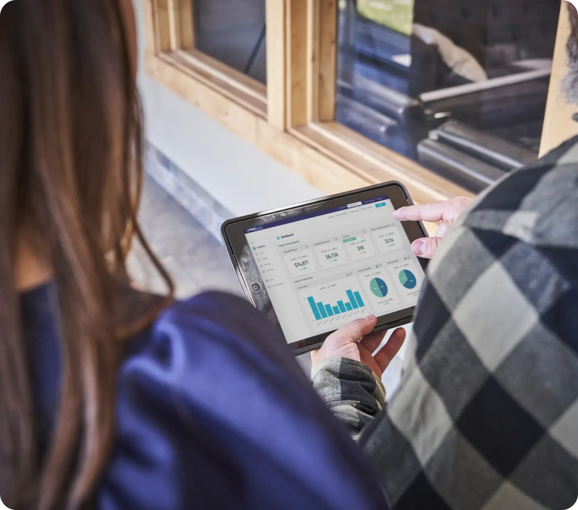 Template | Landing Page | Features > Dashboards