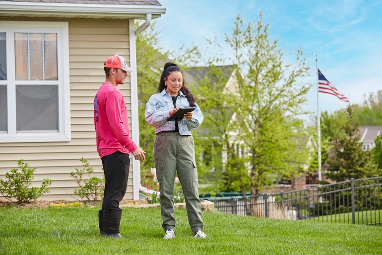 How to Collect Payment for Lawn Care Services Featured Image 