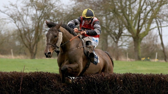 Potters Corner wins the Welsh Grand National for Wales | Racing