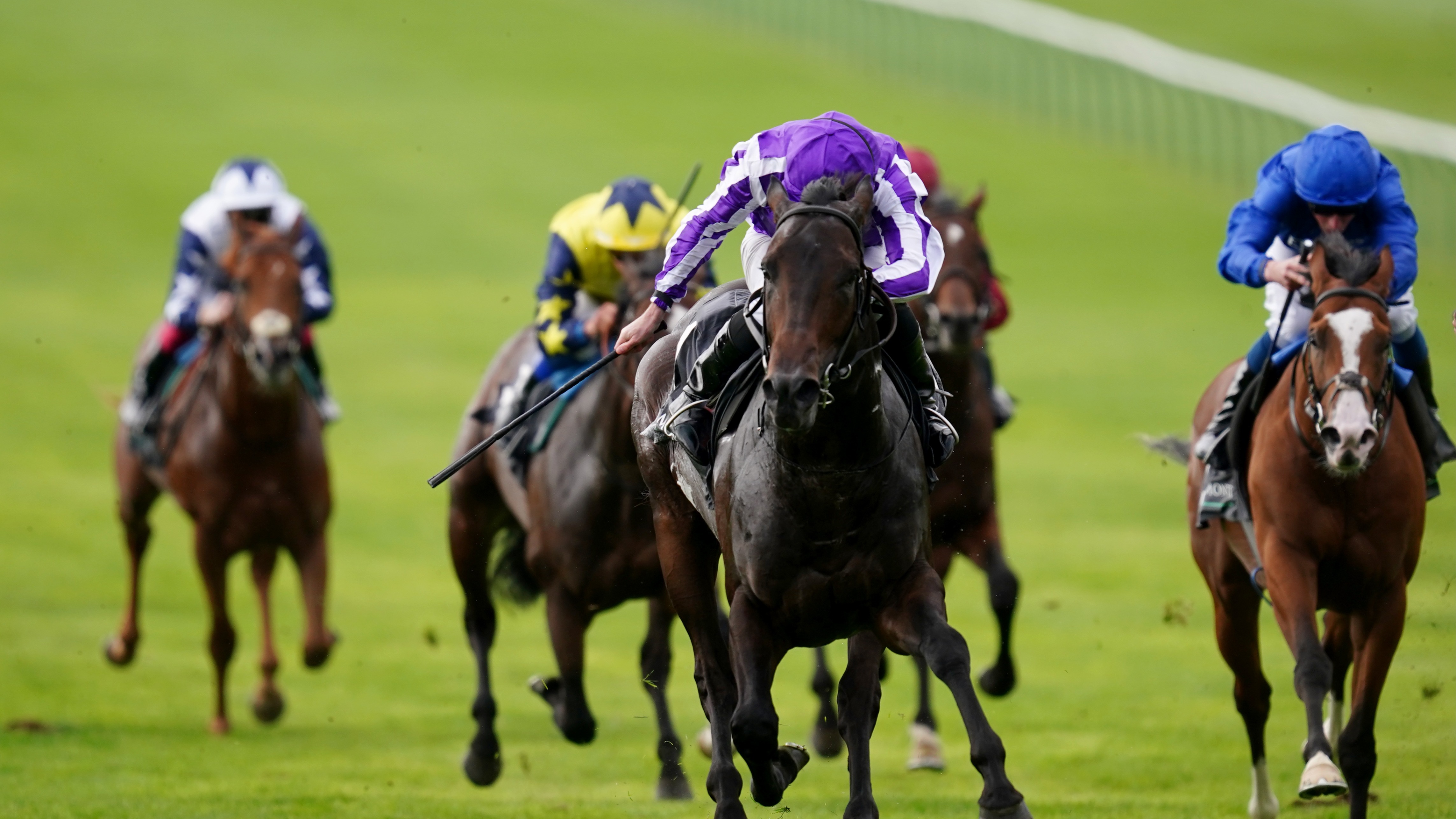 Blackbeard plunders Middle Park at Newmarket | Racing