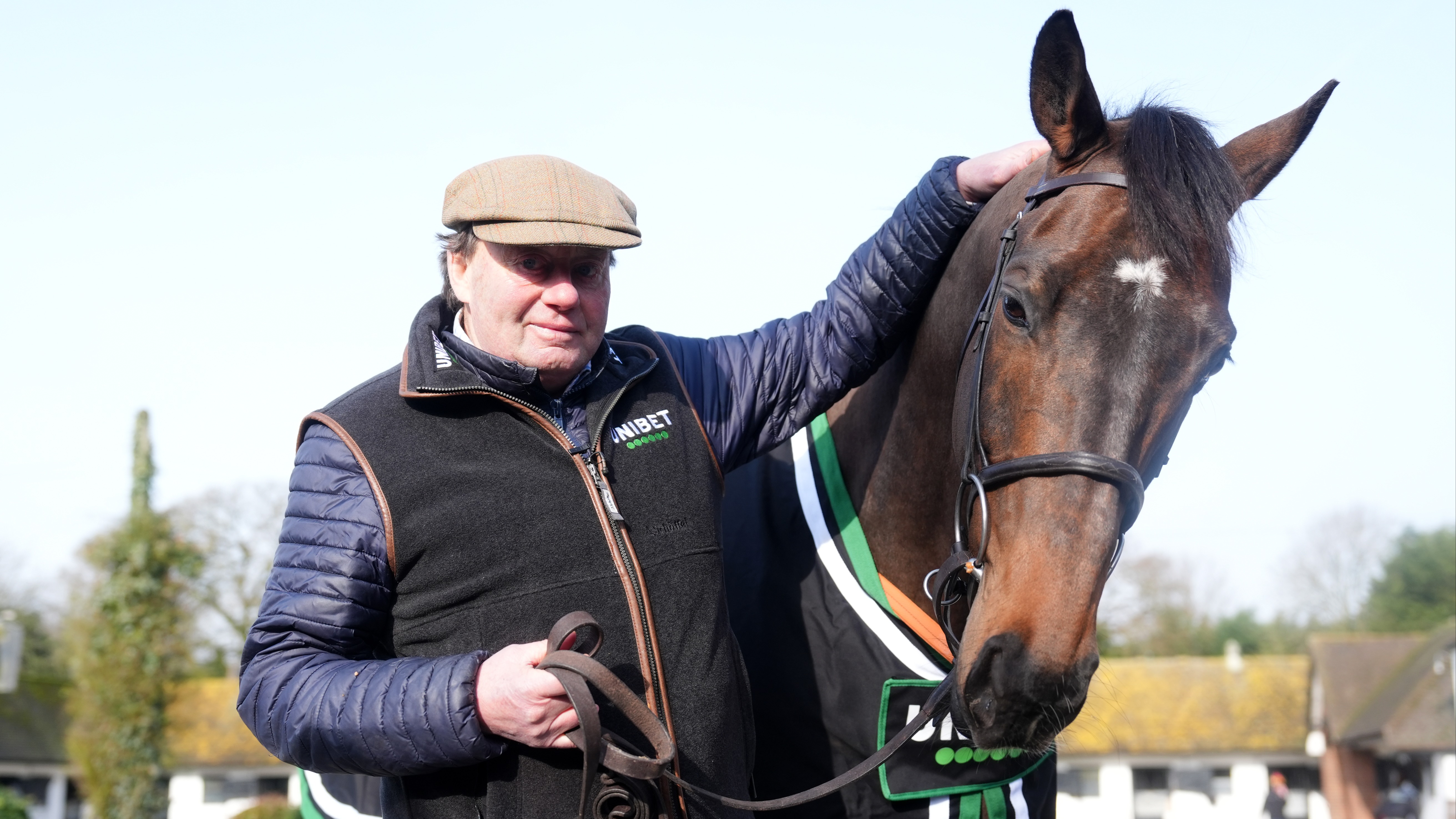 Letts Of London ITV Racing Slim - Agenda 2024 Con Vista De Dos Semanas