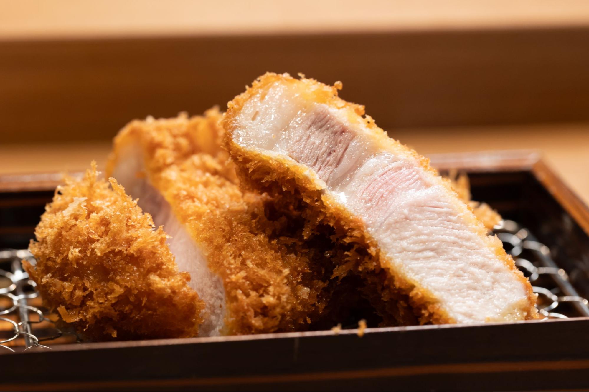 とんかつの魅力を世界へ！【とんかつ けい太(TONKATSU KEITA)】青木