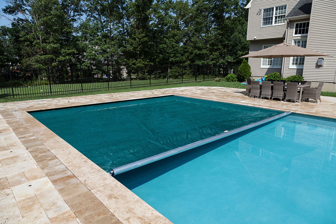 automatic-pool-cover