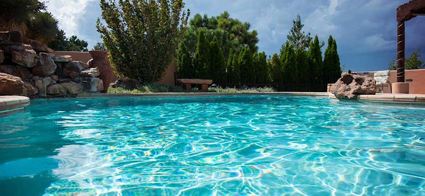 Clarifiers in Sparkling Clean Pool Water