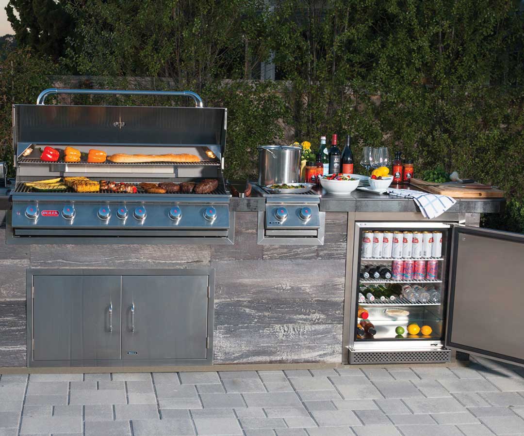 outdoor-kitchen