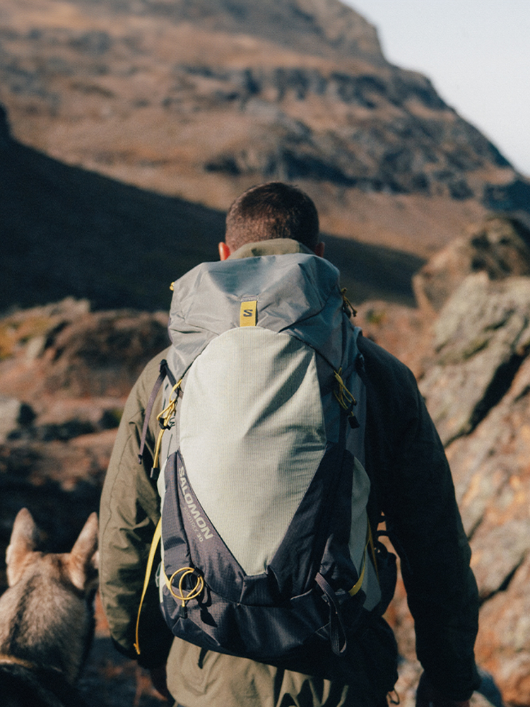 SLIM BANNER DESKTOP hiking bags