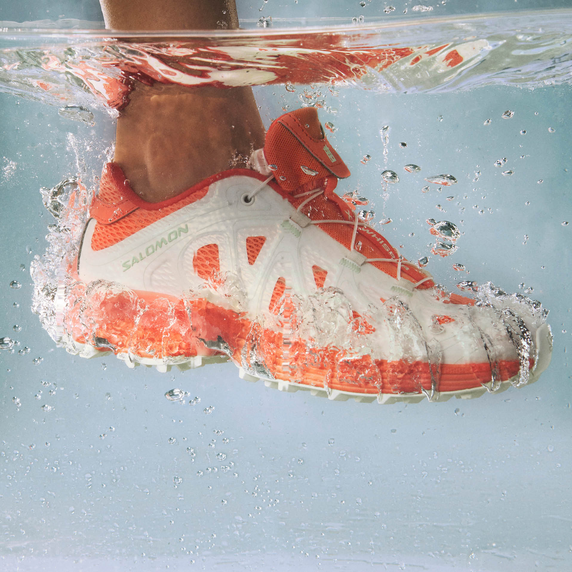 SALOMON | Running shoes and clothing, trail running, hiking