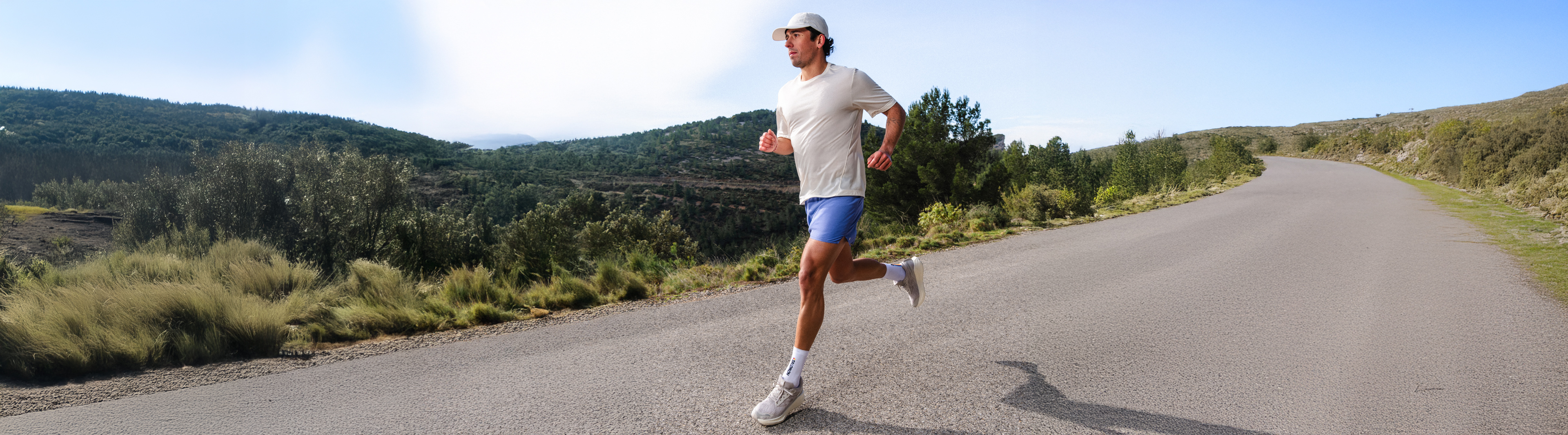 SS26-ROADRUNNING-BANNER-DESKTOP