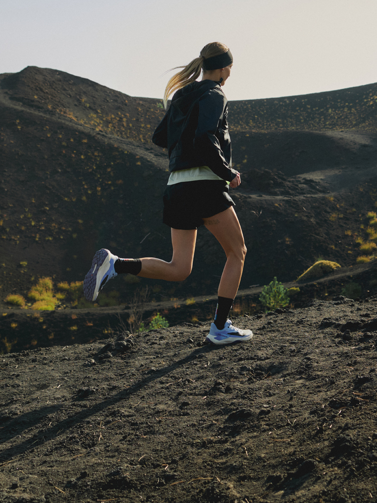 SS26 ECOM CROSSMERCH TRAIL W SlimBanner Desktop