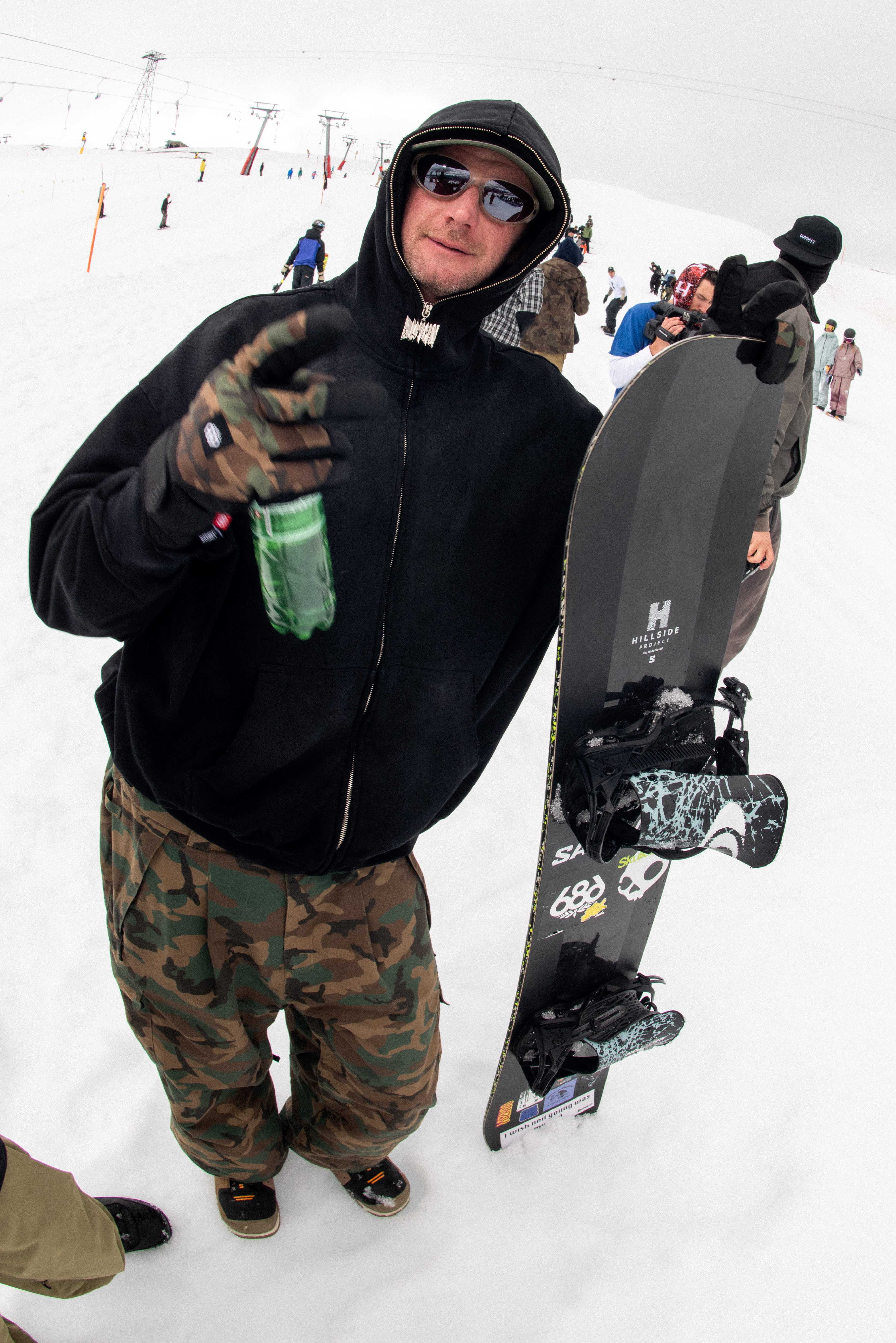Emma Crosby Snowboarders | Athletes | SALOMON