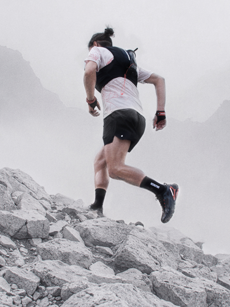 Salomon TRIUMPH 28cm(サロモン　トライアンフ) Men's & Women's Trail Running Shoes & Clothing | Salomon