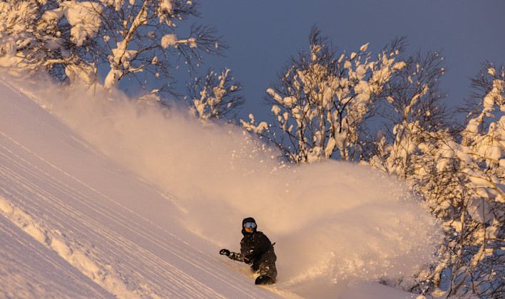 How to clean and maintain your snowboard (teaser image)