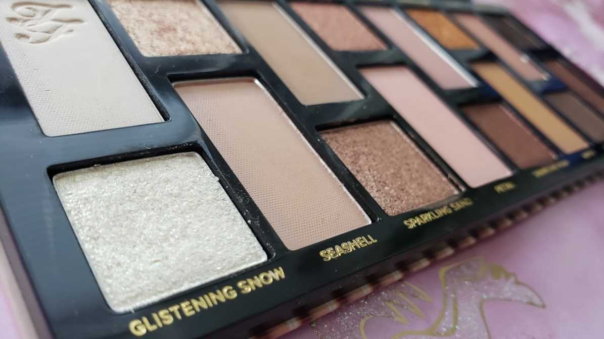 Too Faced Born This Way The Natural Nudes Complexion Inspired Eyeshadow Palette Review and Swatches