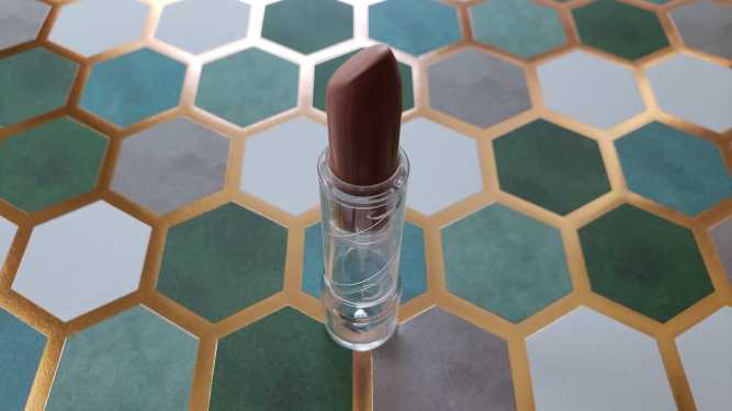 e.l.f. Cosmetics SRSLY Satin Lipstick in Crème Review and Swatches