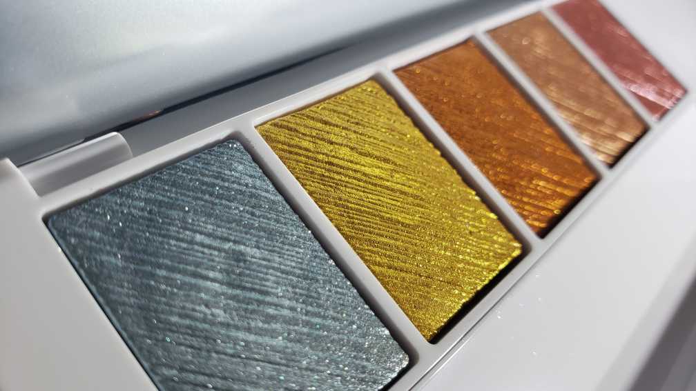 Makeup By Mario Master Metals™ Eyeshadow Palette Review and Swatches