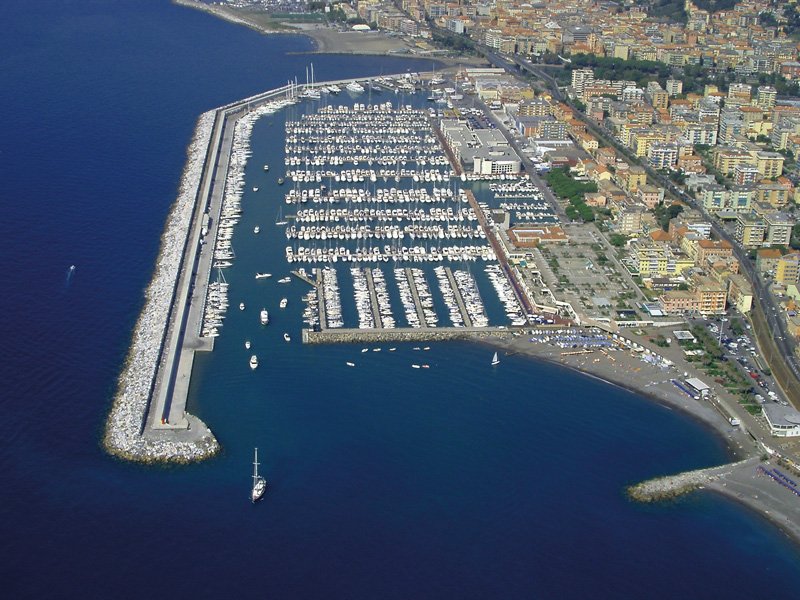 Porto di Lavagna Spa