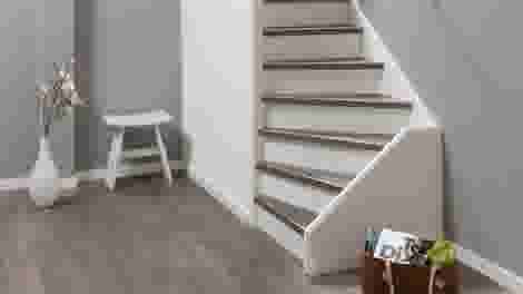 Politie natuurlijk Aap Je trap bekleden met PVC van Flexxstairs traprenovatie | GAMMA
