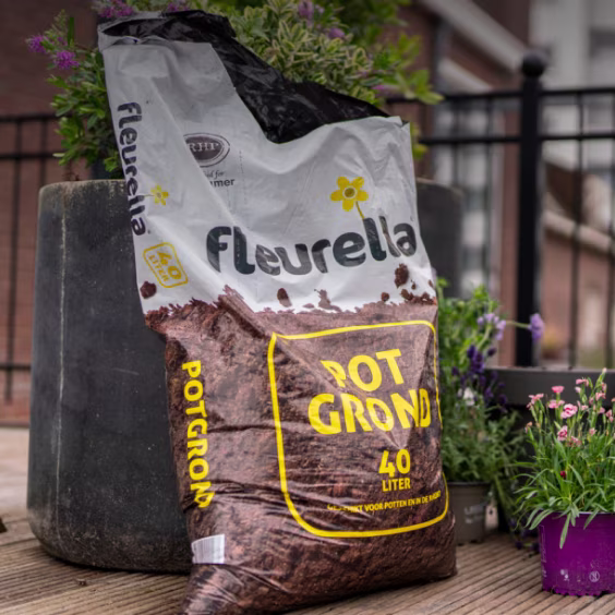 1+1 gratis op Fleurella potgrond en tuinaarde 30 en 40 liter