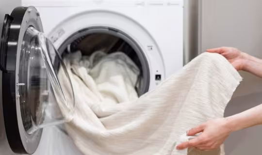 Hoe onderhoud ik mijn gordijnen, lamellen of jaloezieën?