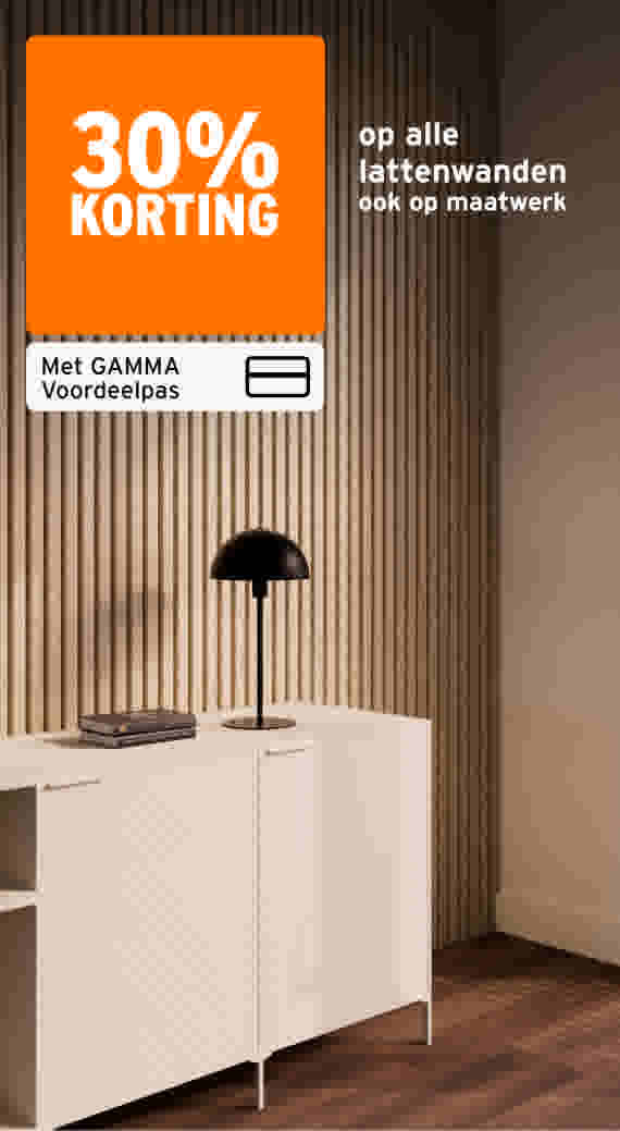 30% korting op alle lattenwanden, ook maatwerk. Witte kast met zwarte lamp voor houten lattenwand. Met GAMMA Voordeelpas.