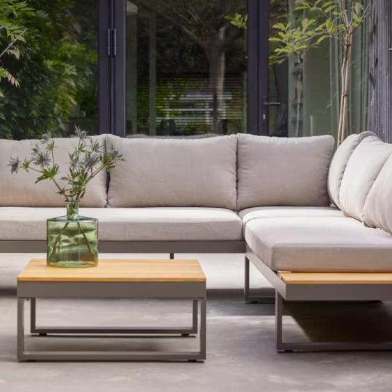 20% korting op alle loungesets, tuinbanken en palletkussens