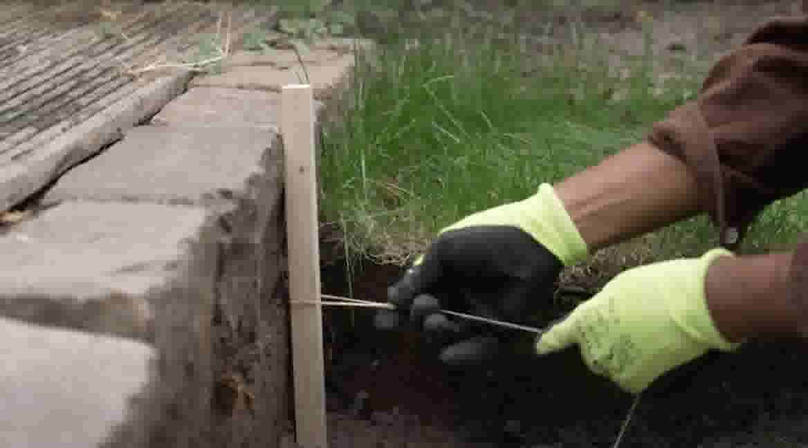 Het klinkerpad uitzetten