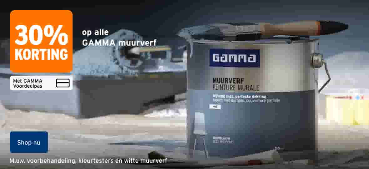 Gamma muurverf blik in diepblauw met kwast erop, 30% korting op alle GAMMA muurverf met voordeelpas.