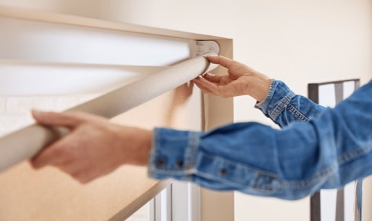 Rolgordijn ophangen (in de dag) | GAMMA