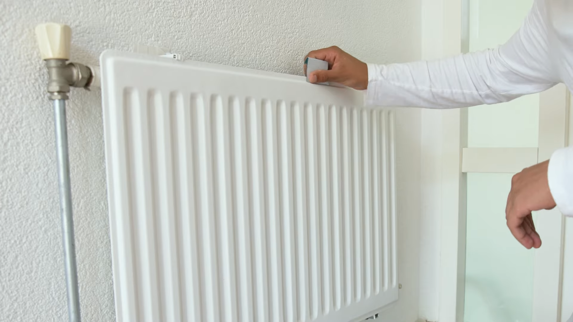 Radiator verven met radiatorverf Bekijk de stappen GAMMA