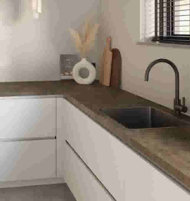 Keuken met werkblad op maat (Rustiek Bruin)