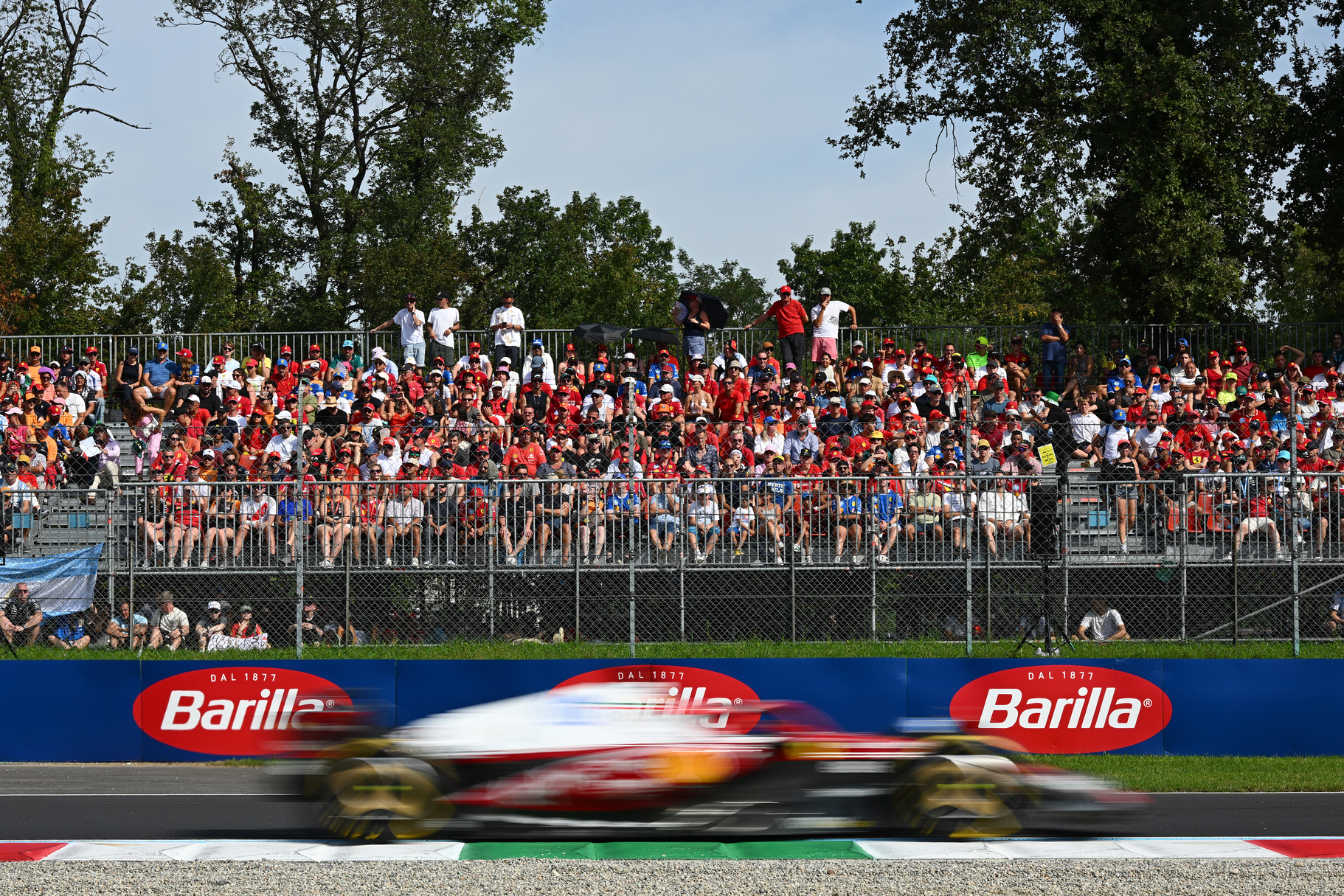 Barilla × F1 コラボ デニムエプロン イタリア製レザー使用 0be88a7a6cc78dc910c5baf888d6a5