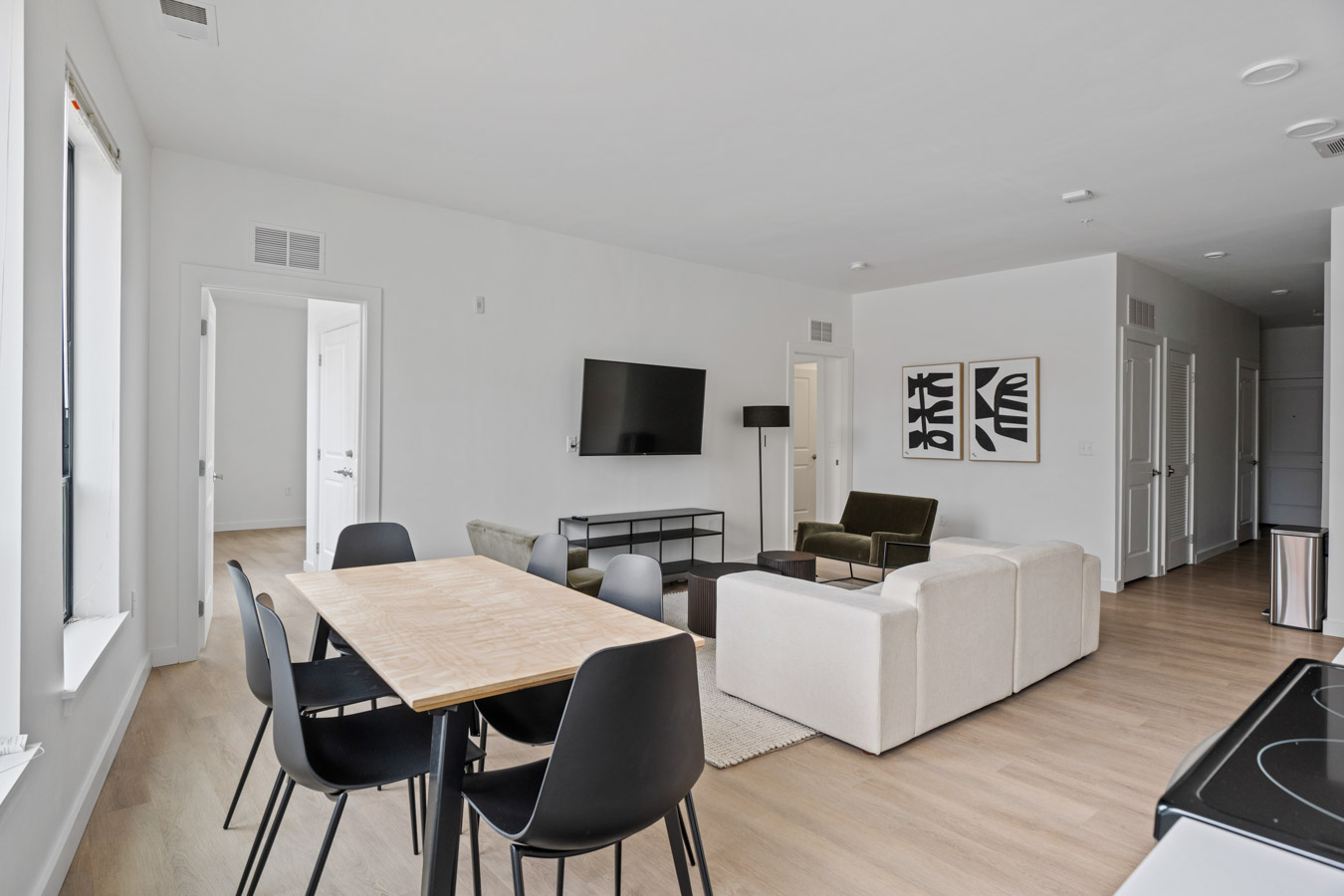 Common  Coliving and Apartments