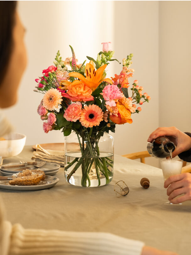 bloomon fllowers on a table 