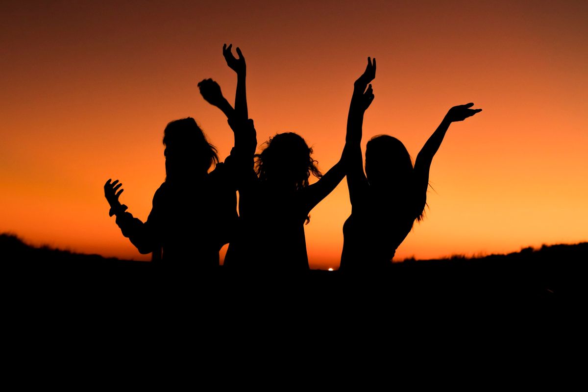 Content That Sells: 10 TikTok Video Ideas for UGC Creators