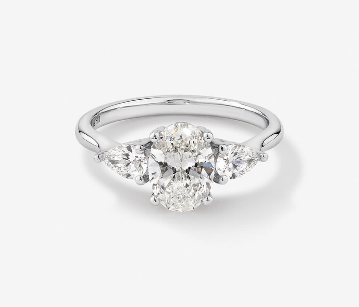 [QQ] AU - PLP - QuickLink Image - Engagement - Engagement Rings - Three Stone